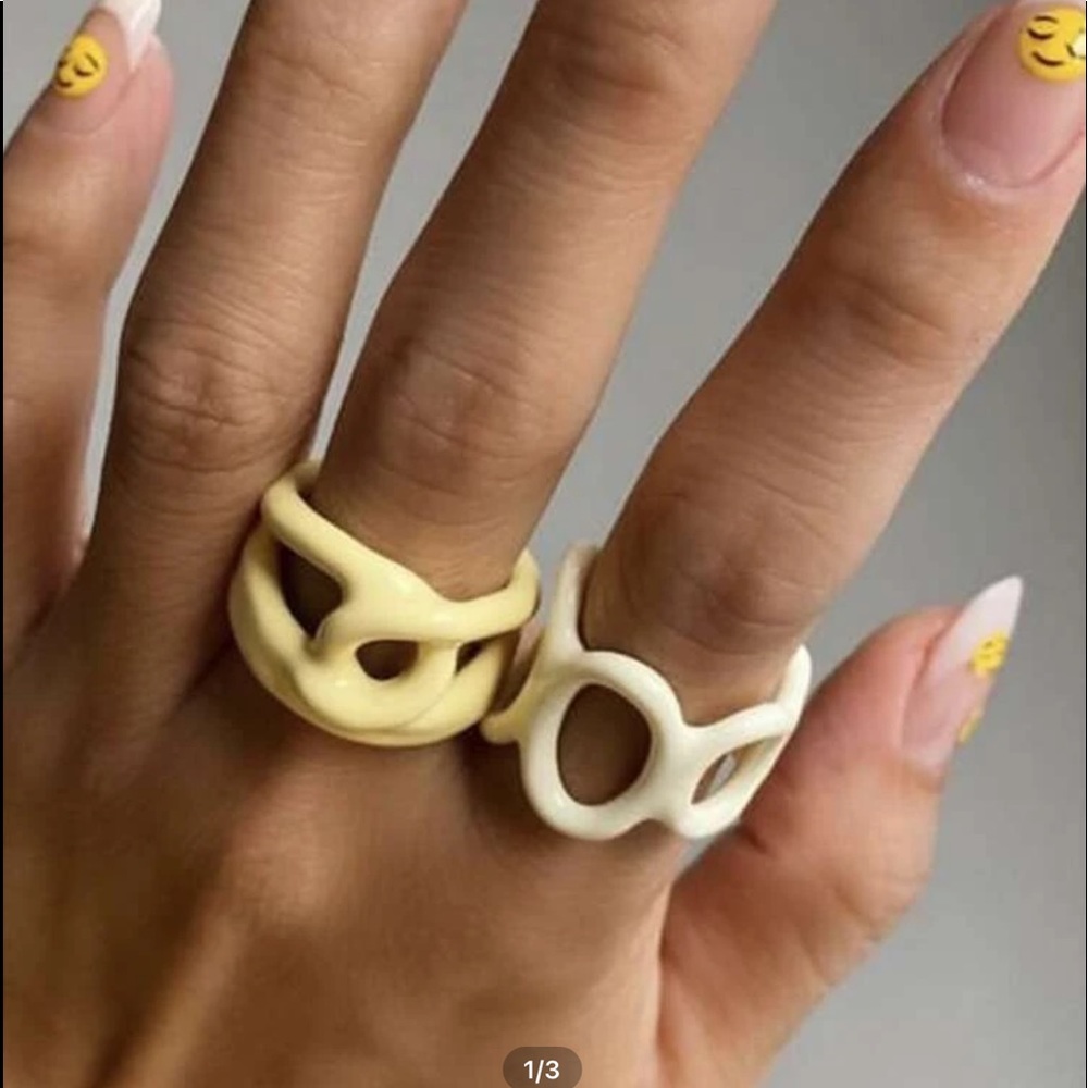 2pcs hollow out ring